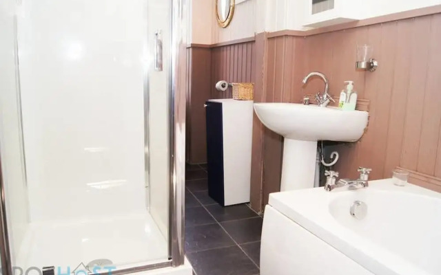 Copland Road Apartment