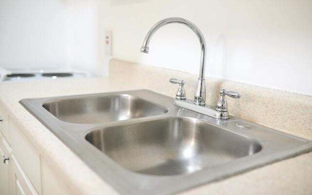 New Kingston's Deluxe Apartment