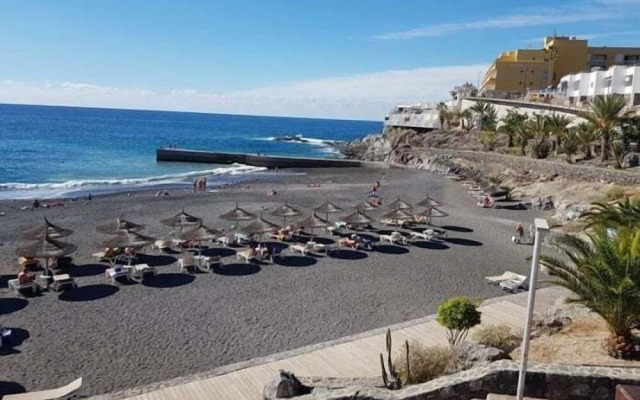 Family Apartment 3BR Communal Pool Kids Park