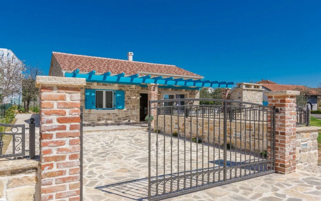 Modern Villa in Sukosan With Private Swimming Pool