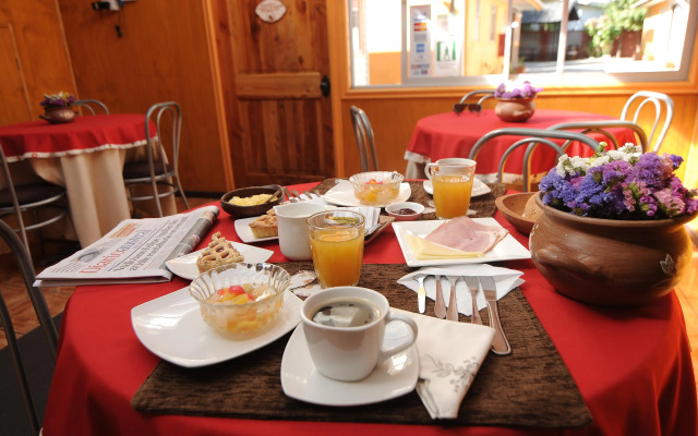 Cabañas y Hostal Borde Rio