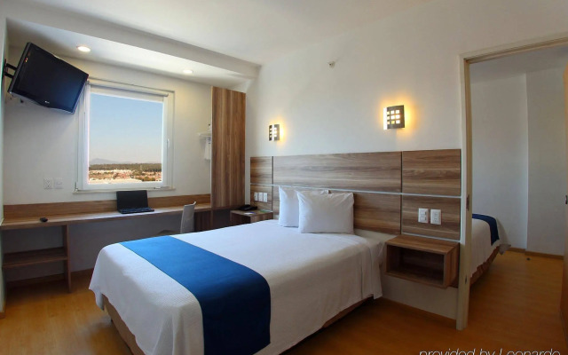 One Guadalajara Periferico Norte