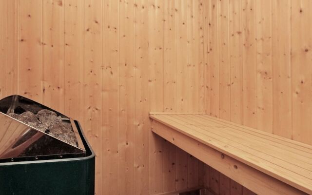 Lovely Holiday Home With Sauna in Fårvang