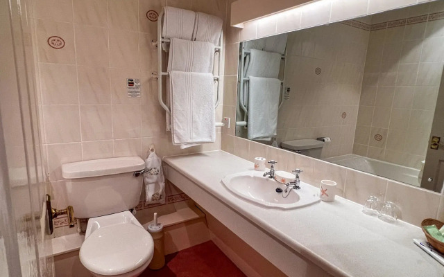 Gwesty Minffordd Hotel