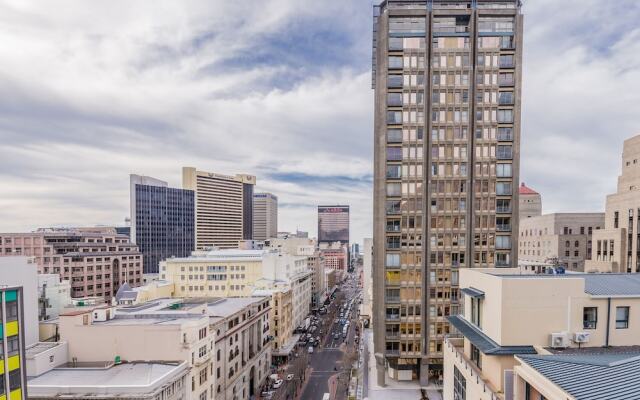 Adderley Hotel