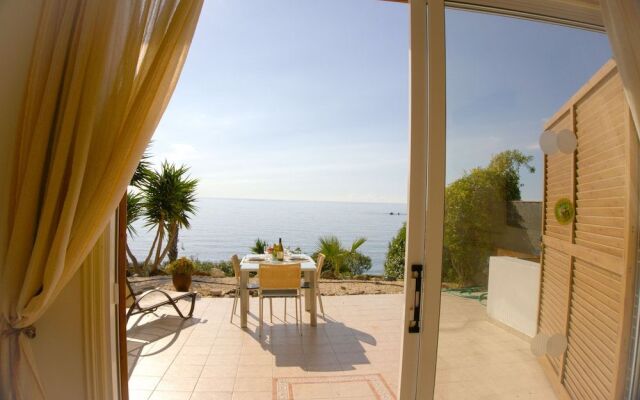 Beachfront Azura Sunrise