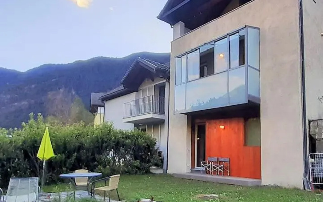 Maison 4 jardin - Casa design ai margini del bosco