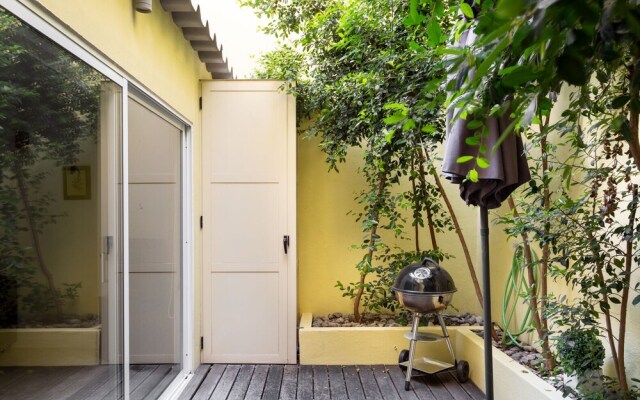 ALTIDO Graça 1-BR Apartment w/Green Terrace & BBQ