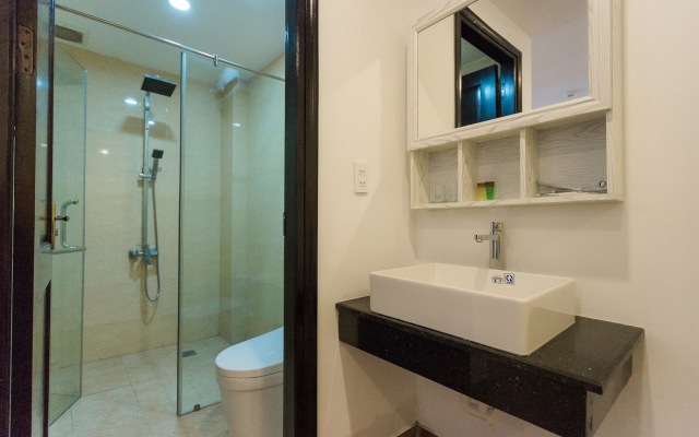 Blue Ocean Beachside Hotel Danang