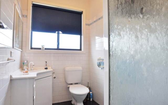 Aqua Escape On Anderson - Free Wifi - Pet Friendly (Outside Only)