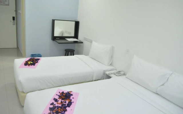 YY48 Hotel