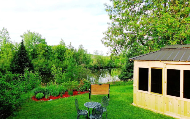 Motel Des Deux Lacs Inc