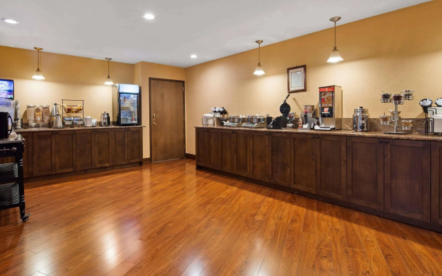 Best Western Pony Soldier Inn - Airport