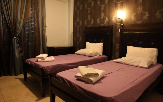 Toti Boutique Rooms