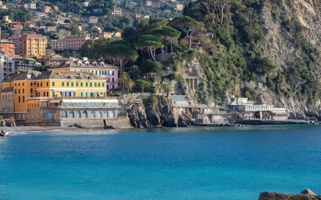 A Un Passo dalla Spiaggia di Camogli