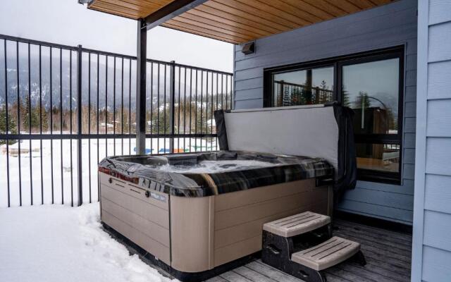 Switchback Suite by Revelstoke Vacations