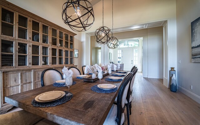 104th Mesa 5 Bedroom Home by RedAwning