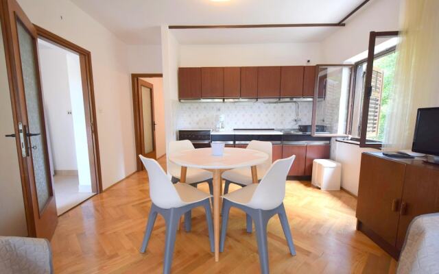 Apartments Ivka-Rozalija near Beach