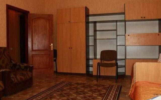 Hotel O'Kiev on Prosvity