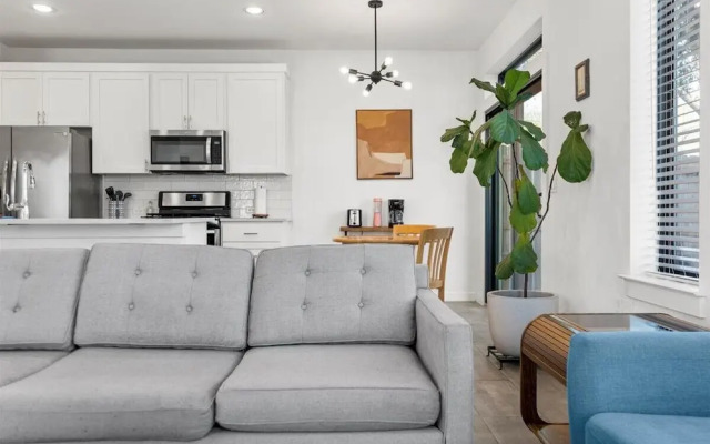 Stunning 3BR Desirable Austin Location
