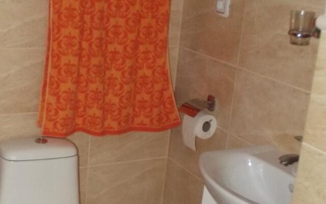 Simona House