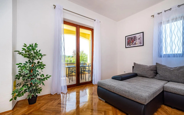 Mari - with view - A1(4)