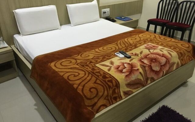JK Rooms 101 Hotel Asian Inn