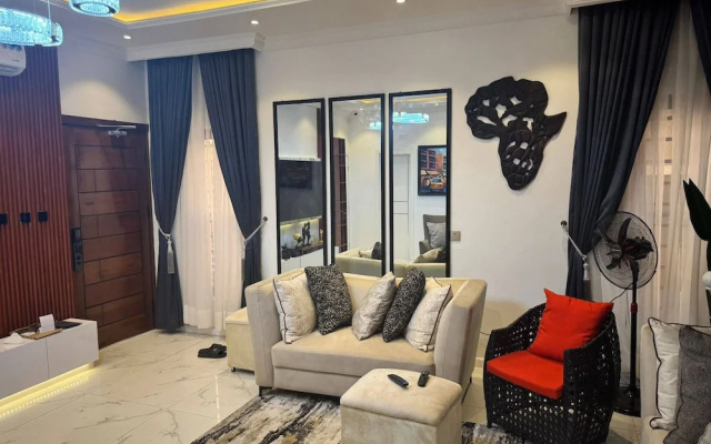 Serene Oasis in Lagos - Private Pool & Relaxing Ambiance
