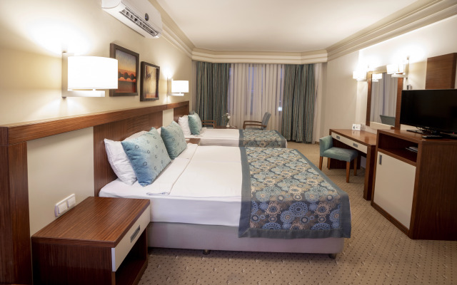 Villa Side Hotel