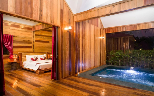 Floating Khmer Village Resort