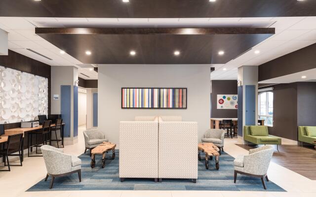Holiday Inn Express & Suites Milton by IHG