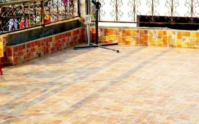 131 International Youth Hostel