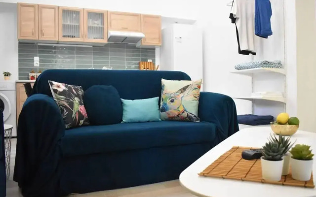 Pirgos Colorful Studio Parking Wifi Ac