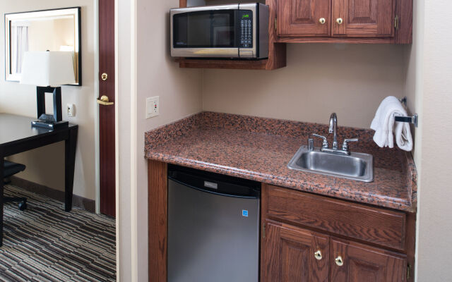 Holiday Inn Express Hotel & Suites Burlington by IHG