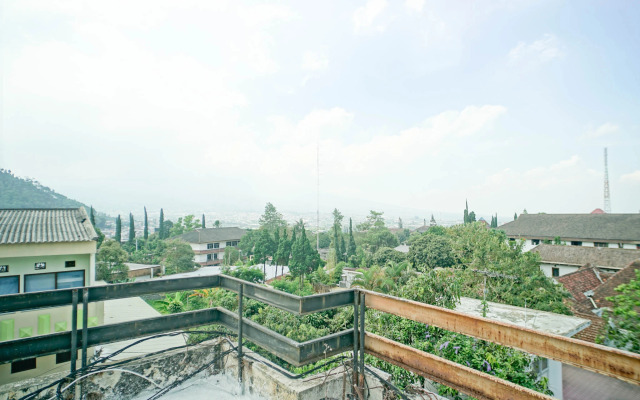 Hotel Grand Palem Batu RedPartner