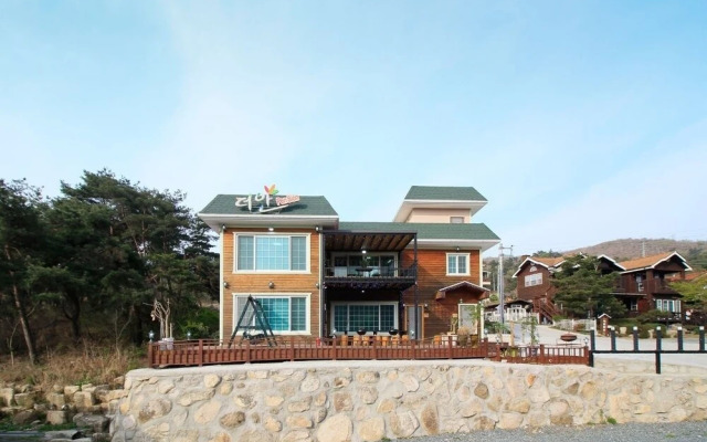 Gyeongju New Doran Pension