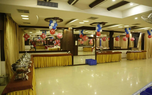 JK Rooms 126 Parashar Legacy - Station