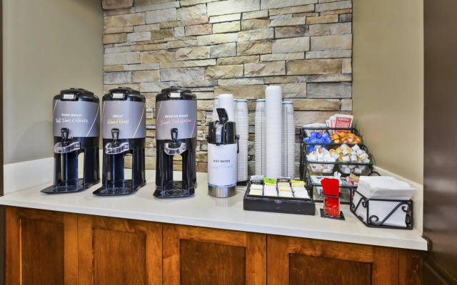 Staybridge Suites Detroit-Utica by IHG