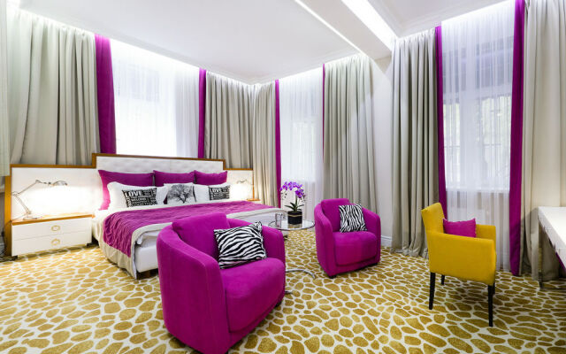 Mirax Sapphire Boutique Hotel 4*