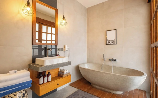 Azure Romantic Gateway in Ubud