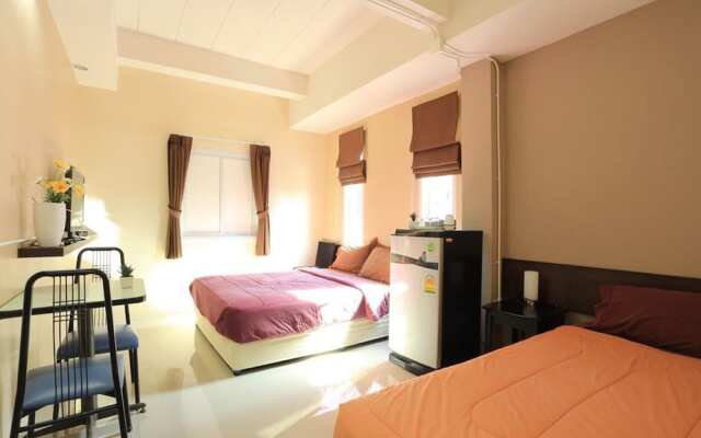 Eco Khaolak Accommodation Hotel