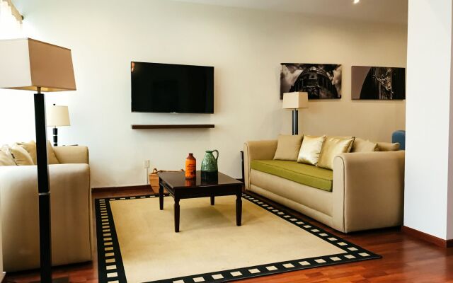 MyPlace Donceles
