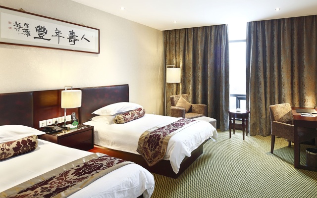 Zhenbao Holiday Hotel Nanjing Yuhua – Guest Rooms – Nanjing