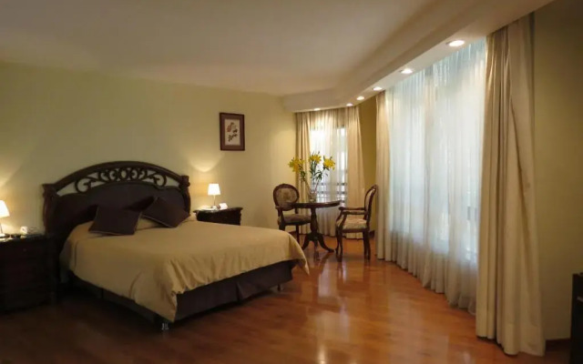 Hotel Diego de Velazquez