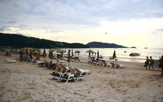 Patong Backpacker Hostel