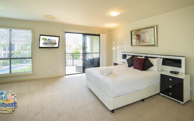 Casablanca at Hope Island Resort