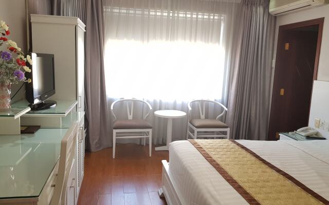 Van Ha Hotel