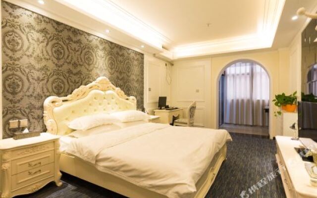 Hongmayi Theme Hotel Xinxiang Qingchun Jiyi