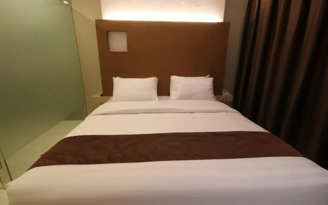 Sky-Inn Express Hotel