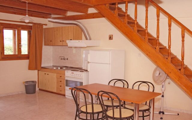Pythos Studios and Apartments